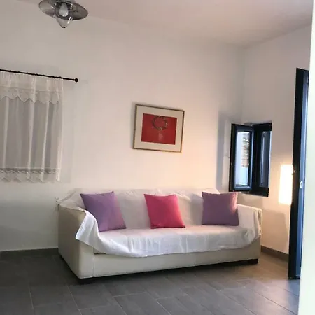 Vegera House, Donousa